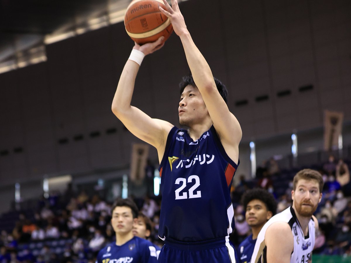 b_corsairs's tweet photo. 2019-20より2シーズン、横浜ビー・コルセアーズで共に戦った #秋山皓太 選手が引退を発表されました。

ビーコルでプロキャリアをスタートした秋山選手。ルーキーながらも堂々と落ち着いたプレーで、颯爽と得点をきめる姿に魅了された方も多かったのではないでしょうか。

特別指定選手のシーズンも含め、7シーズンの現役生活お疲れ様でした💐

これから始まる新たなキャリアも、素晴らしいものになりますように✨

#ビーコル