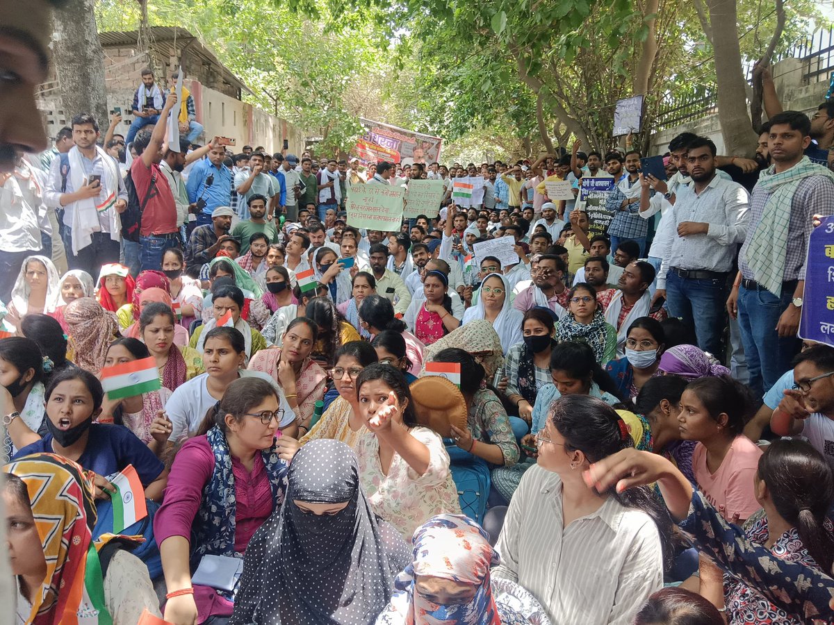 ManojSinghKAKA's tweet image. शिक्षक भर्ती जारी करो @UPGovt #release_Upprt_vacancy