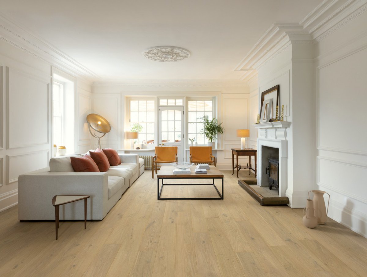 When you fill a room with the natural beauty of wood 🏡 Here our Quick Step Floors Pearl White Oak Extra Matt wood floors create elegant floor design with their wide planks and gentle rustic grains. Discover the Quick Step collections in our Walton-on-Thames showroom...