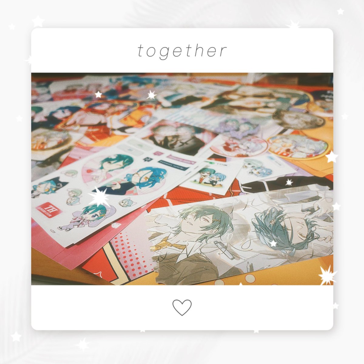XcbQCWTn2ez1bbD's tweet image. 한국 TH LOVERS CLUB에서 보내주신 선물을 받았어요!! 🥰🥰 여러 선생님들과 함께 이번 활동에 참여할 수 있어서 정말 영광이었어요! 선생님들 하나하나의 그림이 너무 아름다웠고, 노고에 진심으로 감사드립니다!! 너무 행복했고, 항상 응원할게요💖💖