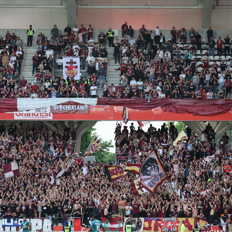 FCMetz's tweet photo. #SDRFCM [ ℙ𝕣𝕠 ]

Alors, remis de 𝘃𝗼𝘀 𝗲́𝗺𝗼𝘁𝗶𝗼𝗻𝘀 ? 😏

La @Ligue1 ❤️