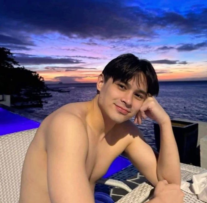 luvcostaleona's tweet photo. ouh parang magjo-

#ralph #bianca https://t.co/Fn9D2UL8n9