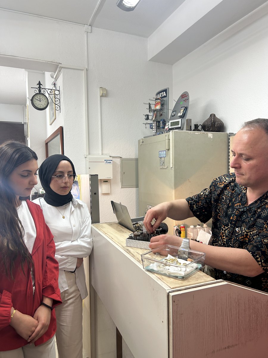 🇹🇷🇪🇺🇩🇪Akreditasyon Mesleki Eğitim projesi kapsamında Küçükçekmece Kuyumculuk Teknolojisi MTAL'nin Kuyumculuk Teknolojisi alanı öğrencileri 04.05.2025-24.05.2025 arasında Almanya'da kısa dönem öğrenme faaliyetlerini tamamladılar. <a href="/tcmeb/">Millî Eğitim Bakanlığı</a> <a href="/ulusalajans/">Türkiye Ulusal Ajansı 🇹🇷 Turkish NA</a> <a href="/istanbulilmem/">İstanbul İl Millî Eğitim Müdürlüğü</a>