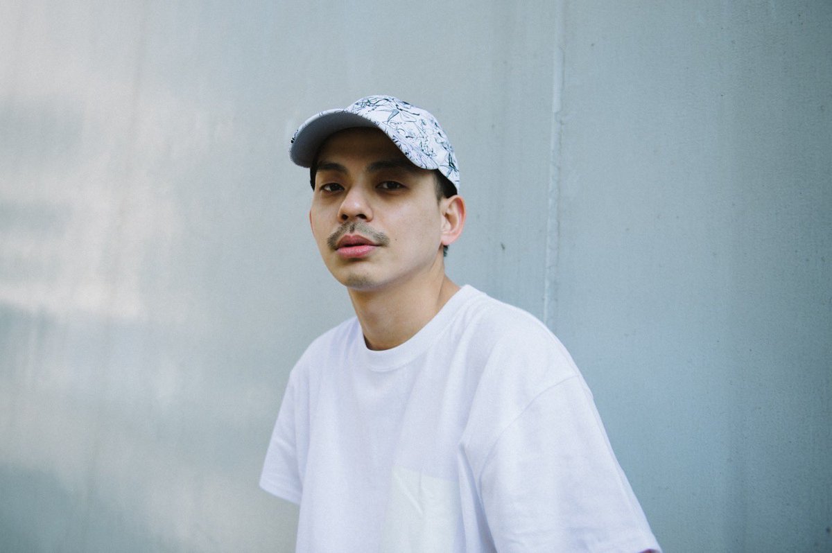 📻RADIO BEYOND BORDERS📻
〜Monday Nite Flava Picks〜
この後夜9時からHIPHOPオンリーでお送りする生放送の1時間🎧
スタジオゲストにHI-KING TAKASE <a href="/takase_hiking/">HI-KING TAKASE</a> をお迎えします✨
リクエスト&amp;メッセージもお待ちしております！
#fmcocolo765 #ビヨンド765
#HIPHOP #ヒップホップ