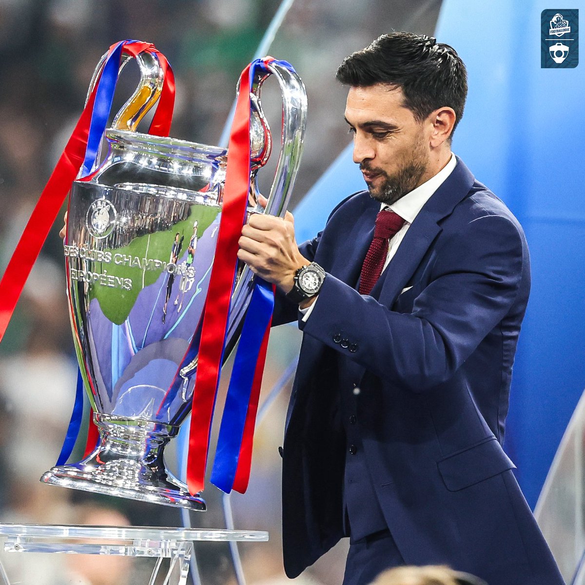 L'émotion de Javier Pastore après la Ligue des Champions soulevée par le PSG : 𝗖'𝗘𝗦𝗧 𝗠𝗔𝗚𝗡𝗜𝗙𝗜𝗤𝗨𝗘  🥹❤️

"𝗝𝗲 𝘀𝘂𝗶𝘀 𝗹𝗮 𝗽𝗲𝗿𝘀𝗼𝗻𝗻𝗲 𝗹𝗮 𝗽𝗹𝘂𝘀 𝗵𝗲𝘂𝗿𝗲𝘂𝘀𝗲 𝗱𝘂 𝗺𝗼𝗻𝗱𝗲. Je savoure vraiment ce trophée en tant que fan du PSG. Ce moment restera à