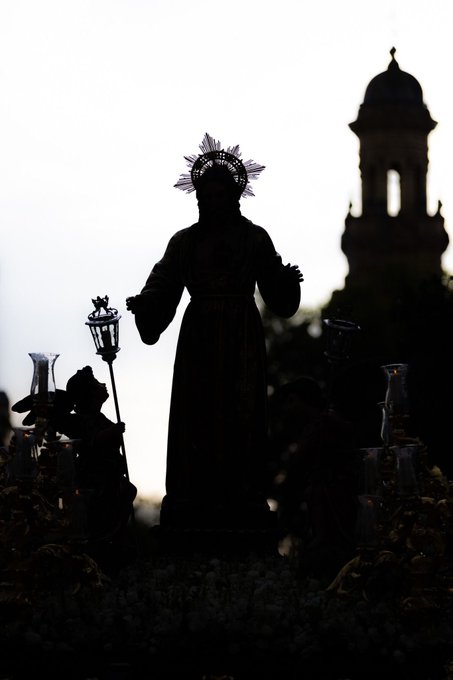 Sagrado Corazón de Jesús 2025: Cultos y Procesión de la Cofradía de Nervión en Sevilla