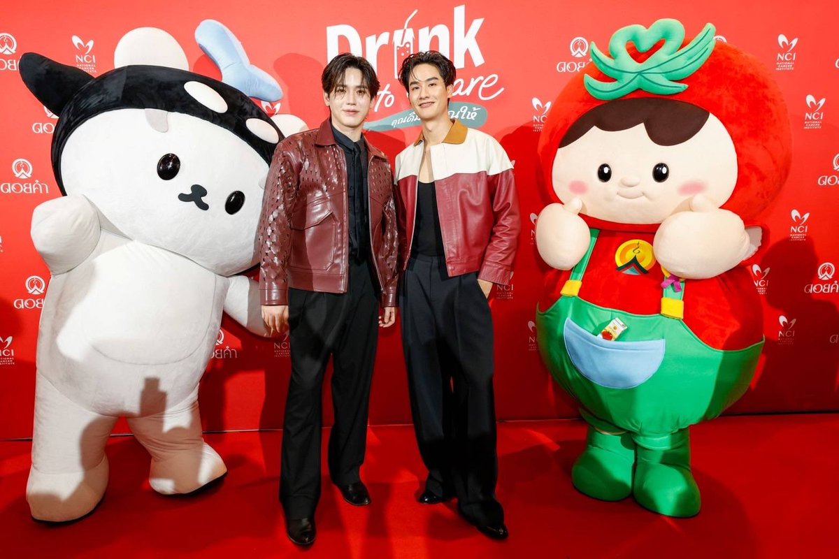 gossippoo's tweet photo. “เต-นิว” ร่วมงาน ดอยคำ จับมือ สถาบันมะเร็งแห่งชาติ และพันธมิตร แถลงข่าวเปิดตัวแคมเปญ Drink to Share คุณดื่ม = คุณให้  clip >>> https://t.co/wrmwrsfNdA

#DrinkToShare #ดอยคำ 
#DoikhamxTayNew
#เตนิว #TayNew 
#Tawan_V #Newwiee
#POLCASAN #ยัยซัง https://t.co/lm1lLZXLxA
