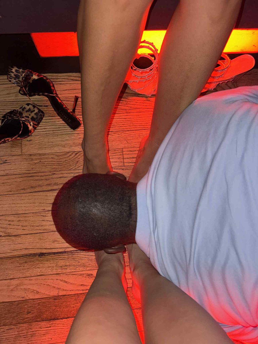 CharleeXo (@misscharleexo) on Twitter photo <a href="/LondonFootParty/">London Foot Party 26 July</a> was a vibe 😎
<a href="/jennyjames/">Jenny James</a> and I had to teach a naughty sub how to properly worship a goddesses feet 👣
Grab your early bird tickets for the next one now 🎫
#footfetish #feet #toes #footworship #submissive #dom #london #londonfootworship <a href="/LondonFootParty/">London Foot Party 26 July</a> was a vibe 😎
<a href="/jennyjames/">Jenny James</a> and I had to teach a naughty sub how to properly worship a goddesses feet 👣
Grab your early bird tickets for the next one now 🎫
#footfetish #feet #toes #footworship #submissive #dom #london #londonfootworship