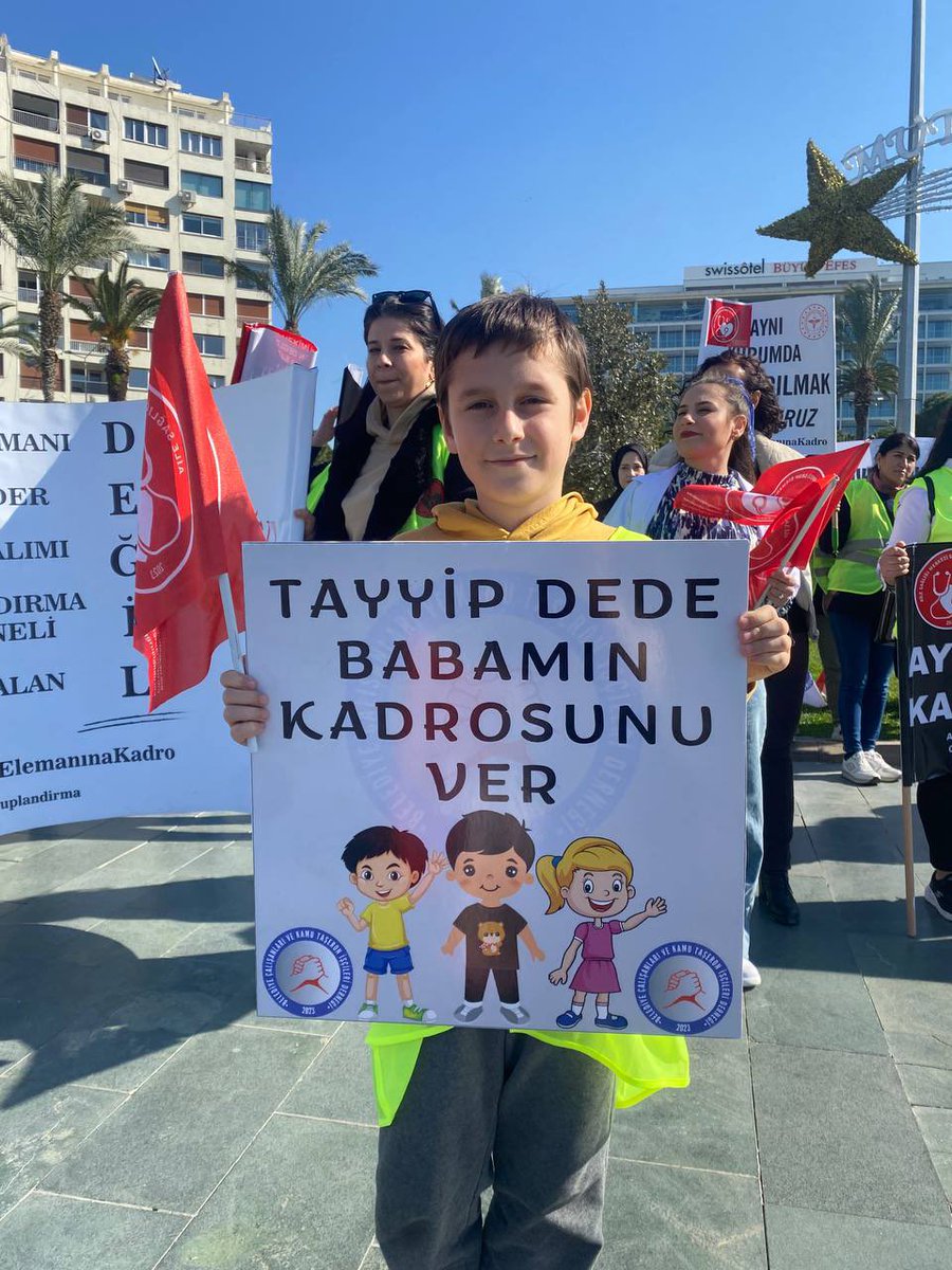 Saymakla bitmeyen mağduriyetlerimiz devam ediyor eşit işe eşit ücret için iş barışı için grup elemanlarına kadro
#Güvenceliçalışmaistiyoruz