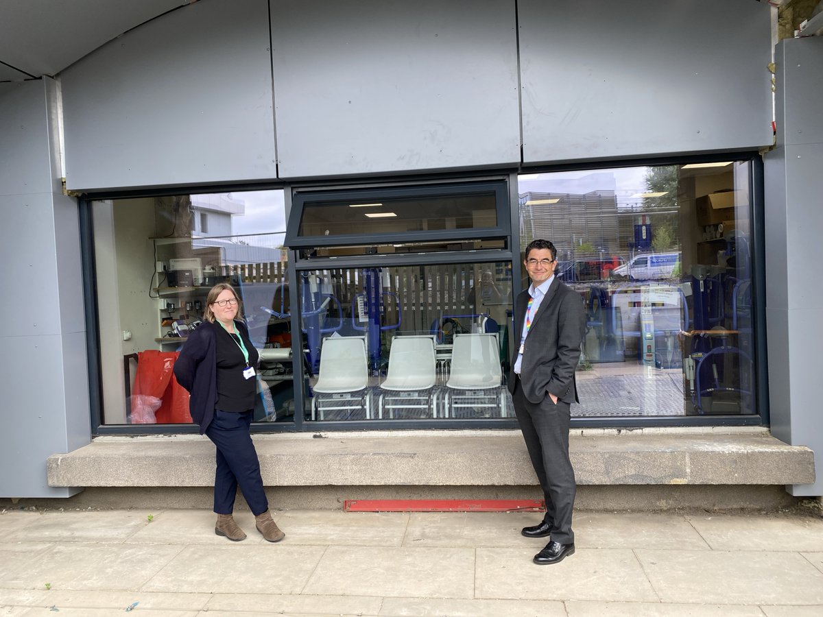 🏥 A new look for GRH Tower!
Energy Manager Alison Wilmshurst pictured with Terry Hull, Strategic Asset Director are excited to share that installation of the new façade panels and windows is now complete 🎉
Enhancing ventilation, reduce solar glare, and let in natural light 🌞