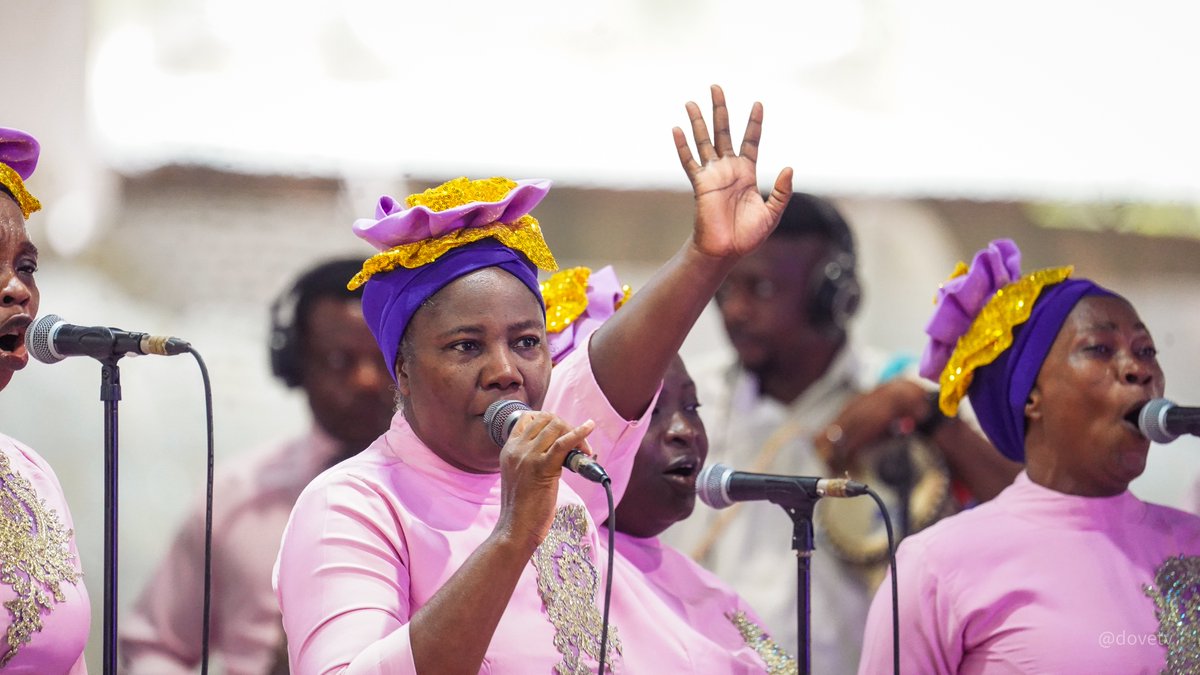 dovetv's tweet photo. Make a  joyful noise unto the Lord all ye people, come before his presence with singing. 
 
#Victoryhour 
#DoveTelevision 
#DoveTv 
#OHPrimeTv https://t.co/hOtwt4HYUw