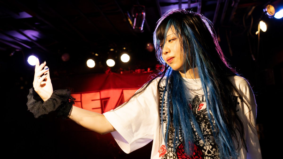 ノエルのこの髪型大好きだな
<a href="/Noel_mcls/">藍月ノエル@マイクリ</a>