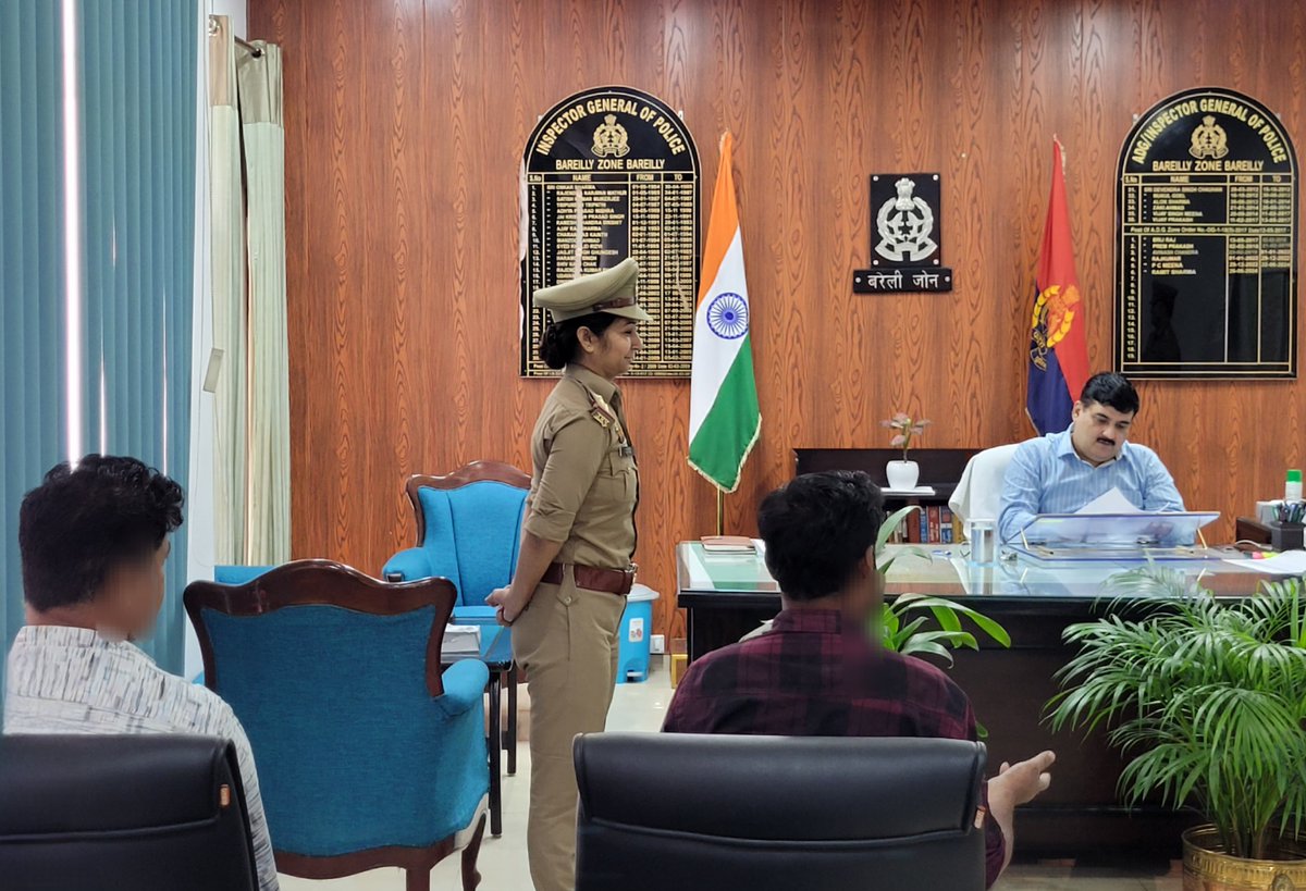 ADG Zone Bareilly (@adgzonebareilly) on Twitter photo 02-06-2025
рдЕрдкрд░ рдкреБрд▓рд┐рд╕ рдорд╣рд╛рдирд┐рджреЗрд╢рдХ, рдмрд░реЗрд▓реА рдЬреЛрди рджреНрд╡рд╛рд░рд╛ рдХрд╛рд░реНрдпрд╛рд▓рдп рдореЗрдВ рдЬрдирд╕реБрдирд╡рд╛рдИ рдХреЗ рджреМрд░рд╛рди рдЖрдордЬрди рдХреА рдкреНрд░рд╛рдкреНрдд рд╢рд┐рдХрд╛рдпрддреЛрдВ/рд╕рдорд╕реНрдпрд╛рдУрдВ рдХрд╛ рдЧреБрдгрд╡рддреНрддрд╛рдкреВрд░реНрдг, рд╡рд┐рдзрд┐рд╡рдд рдПрд╡рдВ рддреНрд╡рд░рд┐рдд рдирд┐рд╕реНрддрд╛рд░рдг рдХрд░рдиреЗ рд╣реЗрддреБ рд╕рдореНрдмрдиреНрдзрд┐рдд рдХреЛ рдирд┐рд░реНрджреЗрд╢рд┐рдд рдХрд┐рдпрд╛ рдЧрдпрд╛ред 02-06-2025
рдЕрдкрд░ рдкреБрд▓рд┐рд╕ рдорд╣рд╛рдирд┐рджреЗрд╢рдХ, рдмрд░реЗрд▓реА рдЬреЛрди рджреНрд╡рд╛рд░рд╛ рдХрд╛рд░реНрдпрд╛рд▓рдп рдореЗрдВ рдЬрдирд╕реБрдирд╡рд╛рдИ рдХреЗ рджреМрд░рд╛рди рдЖрдордЬрди рдХреА рдкреНрд░рд╛рдкреНрдд рд╢рд┐рдХрд╛рдпрддреЛрдВ/рд╕рдорд╕реНрдпрд╛рдУрдВ рдХрд╛ рдЧреБрдгрд╡рддреНрддрд╛рдкреВрд░реНрдг, рд╡рд┐рдзрд┐рд╡рдд рдПрд╡рдВ рддреНрд╡рд░рд┐рдд рдирд┐рд╕реНрддрд╛рд░рдг рдХрд░рдиреЗ рд╣реЗрддреБ рд╕рдореНрдмрдиреНрдзрд┐рдд рдХреЛ рдирд┐рд░реНрджреЗрд╢рд┐рдд рдХрд┐рдпрд╛ рдЧрдпрд╛ред