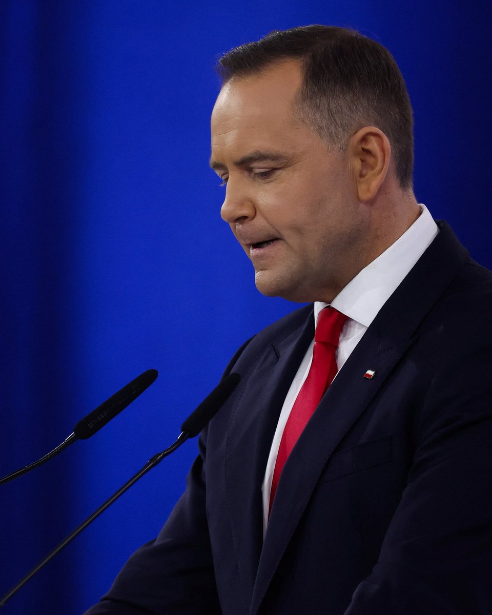 Dragoș 🇷🇴 tweet media
