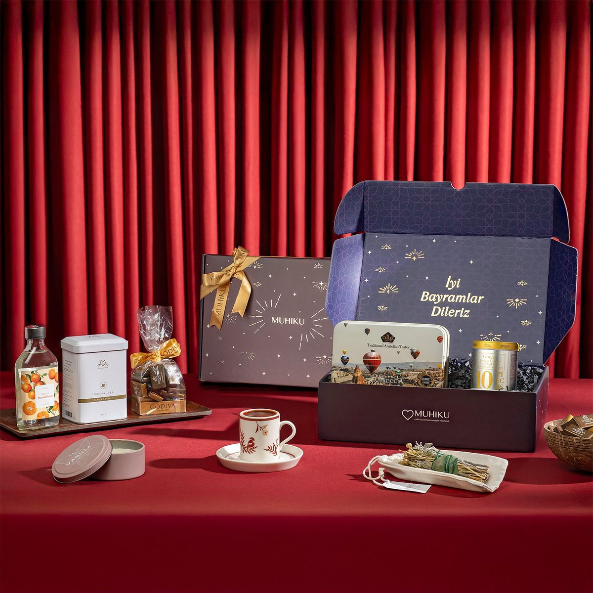 🎁 Bayram hediyeni son dakikaya bırakma!

Muhiku’nun bayrama özel seçkisiyle, sevdiklerine şık, özenli ve lezzet dolu kutular hazırladık. Üstelik %20 indirimle!

📦 Hızlı teslimat + Ücretsiz gönderim = Mutlu bayramlar!

💜 Bayramı şıklıkla kutla, şimdi sipariş ver.