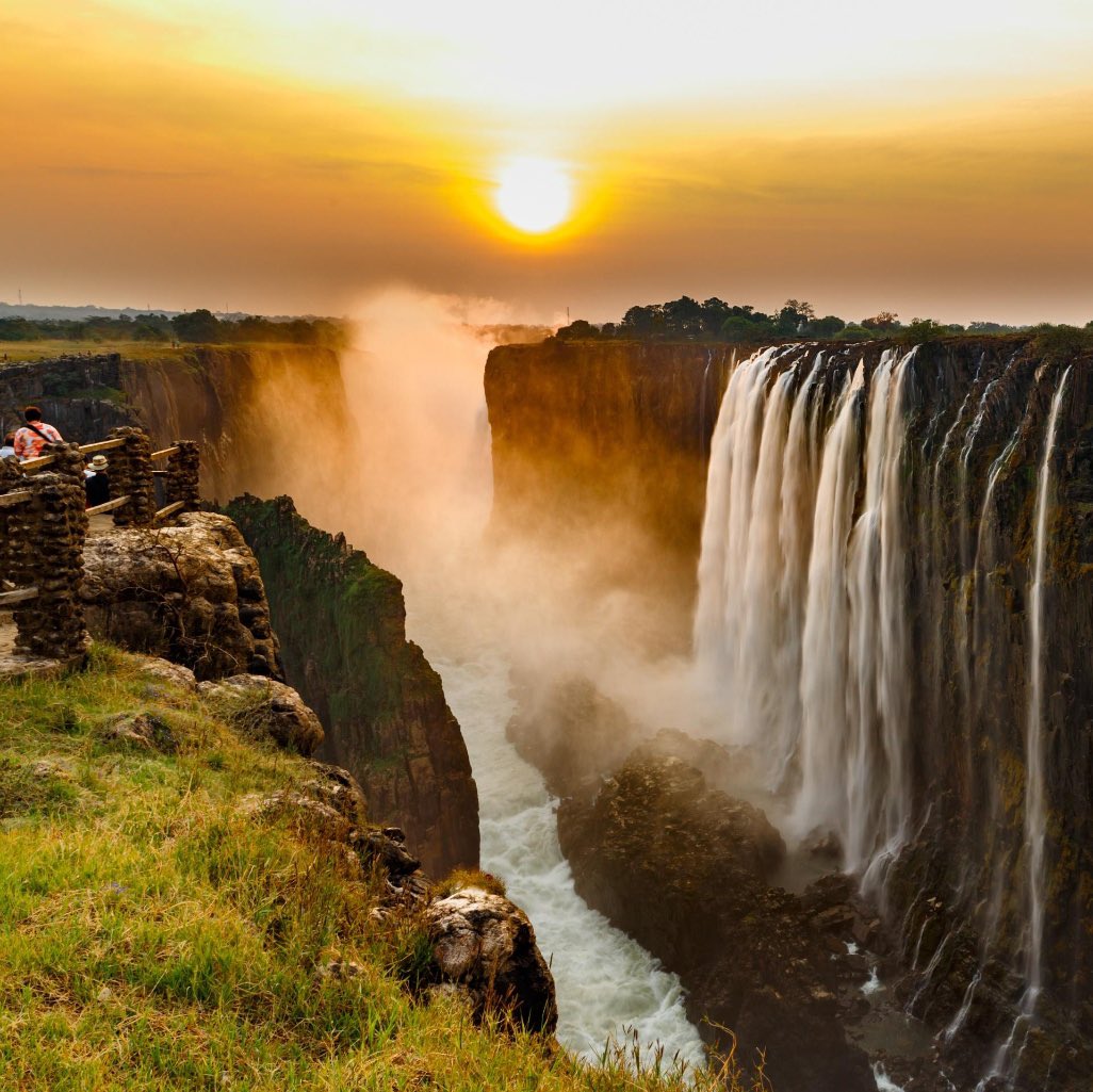 paconadal's tweet image. Nuevo viaje de autor con El Pais Viajes. ¡Destino África🌍! Viviremos una gran aventura atravesando en camión y canoa Zimbabue, Zambia y Malawi del 4 al 16 de septiembre de 2025. ¿Te apuntas? Últimas plazas. Más información: 🔗viajes.elpais.com/es-es/viajes/a…
