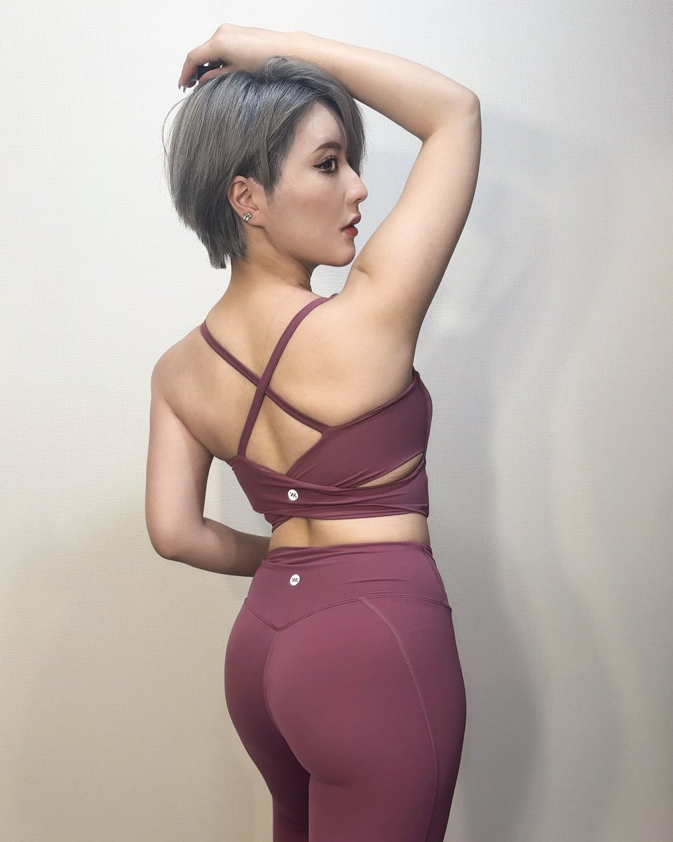 筋トレ女子は背中で語ろう