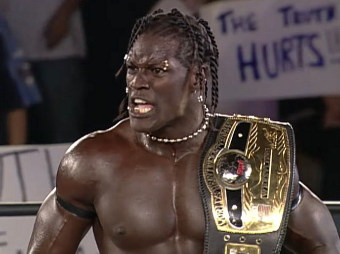WraithRealmTV's tweet photo. #WeWantTruth wwe shouldn't have fired him but I'm happy that he getting an opportunity to go somewhere else I think people forget outside of wwe he was so good as well I think aew or tna would be perfect. I'm all for it. Bring back Ron killings im game for it https://t.co/ayBKcZaPeZ