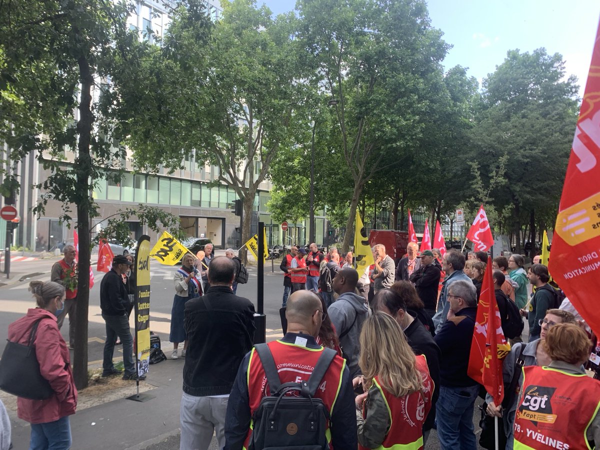 IA dans les bureaux de poste, cgt, fo, sud, dénoncent la déshumanisation et l’exploitation déployées par la direction de ⁦<a href="/GroupeLaPoste/">La Poste Groupe</a>⁩