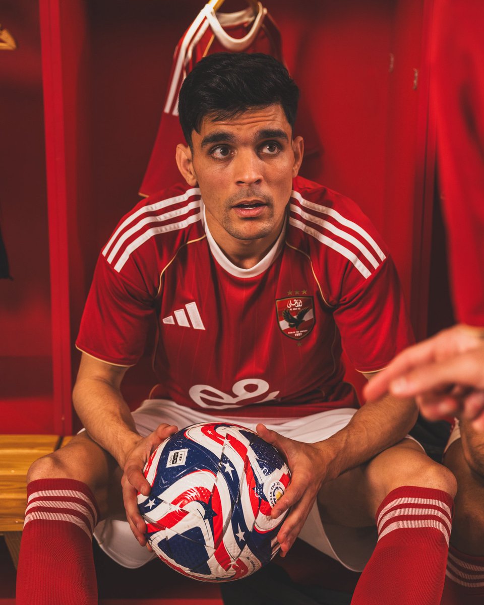 بألوان المجد 
إليكم الطقم الرئيسي لفريقنا  26/25 🦅

متوفر الآن 🔗 adidas.com