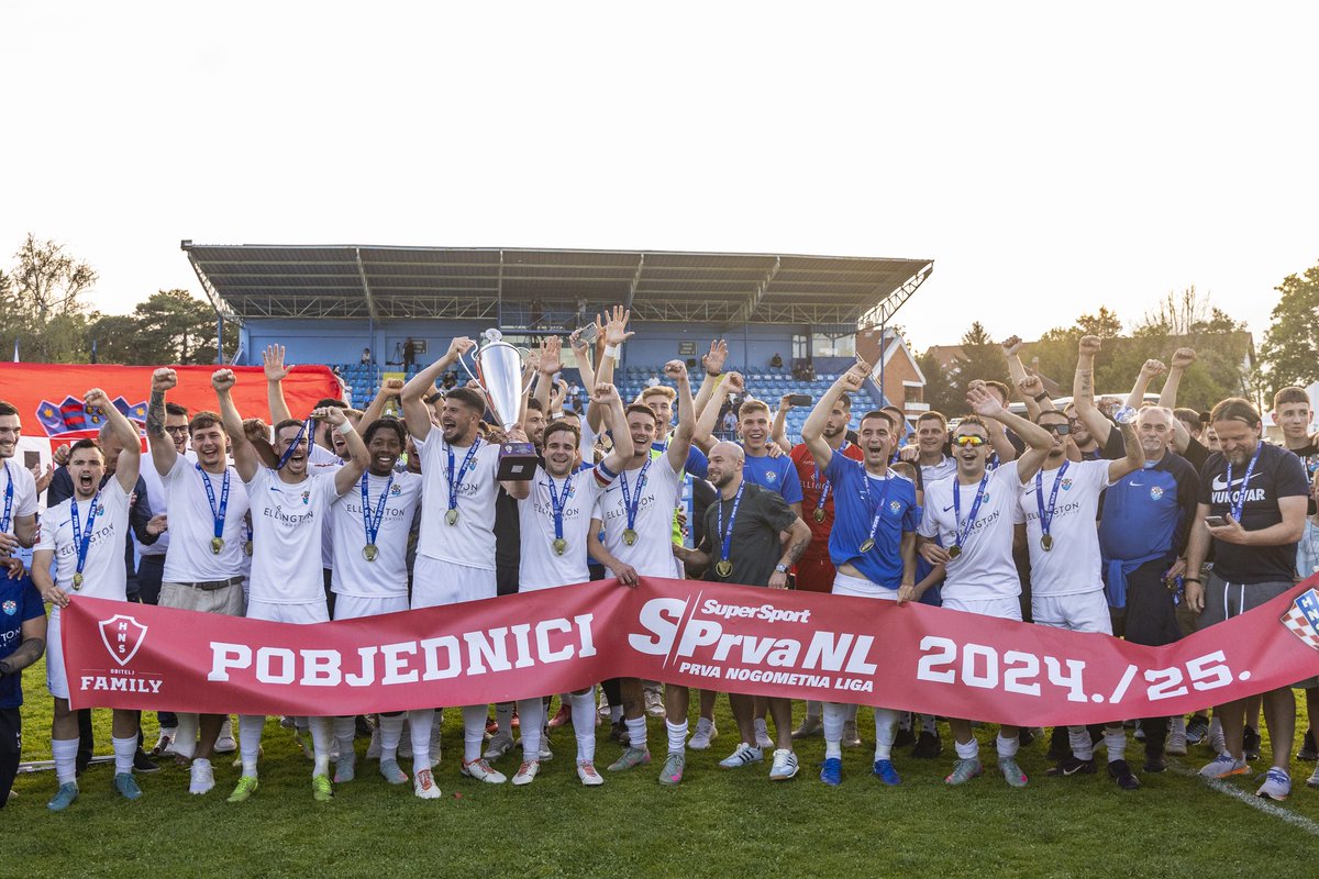 Iskrene čestitke cijeloj momčadi HNK Vukovar 1991 i treneru Gordonu Schildenfeldu na osvojenom naslovu prvaka SuperSport 1. NL i ulasku u prvi rang natjecanja! 🏆🔥👏🏼