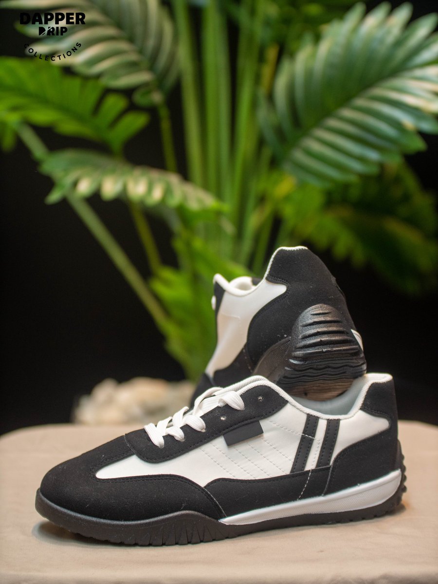 dapperdrip254's tweet photo. Andarina sneakers are going for 3,500

Call / WhatsApp 0759493192 to order 

Free delivery around Nairobi. https://t.co/foWI4Vain6