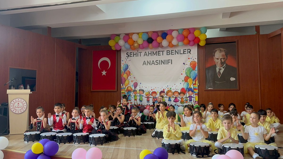 Okulumuz ana sınıflarının yıl sonu gösterileri  hayranlıkla izlendi.. Minikler  tüm hünerlerini  bu gösteride sergiledi..<a href="/SerapSerapaksel/">Serap AKSEL</a> <a href="/emrecay55/">Emre ÇAY</a> <a href="/MarmarisMem/">Marmaris İlçe Millî Eğitim Müdürlüğü</a> <a href="/mugla_mem/">Muğla İl Millî Eğitim Müdürlüğü</a> <a href="/tcmeb/">Millî Eğitim Bakanlığı</a>