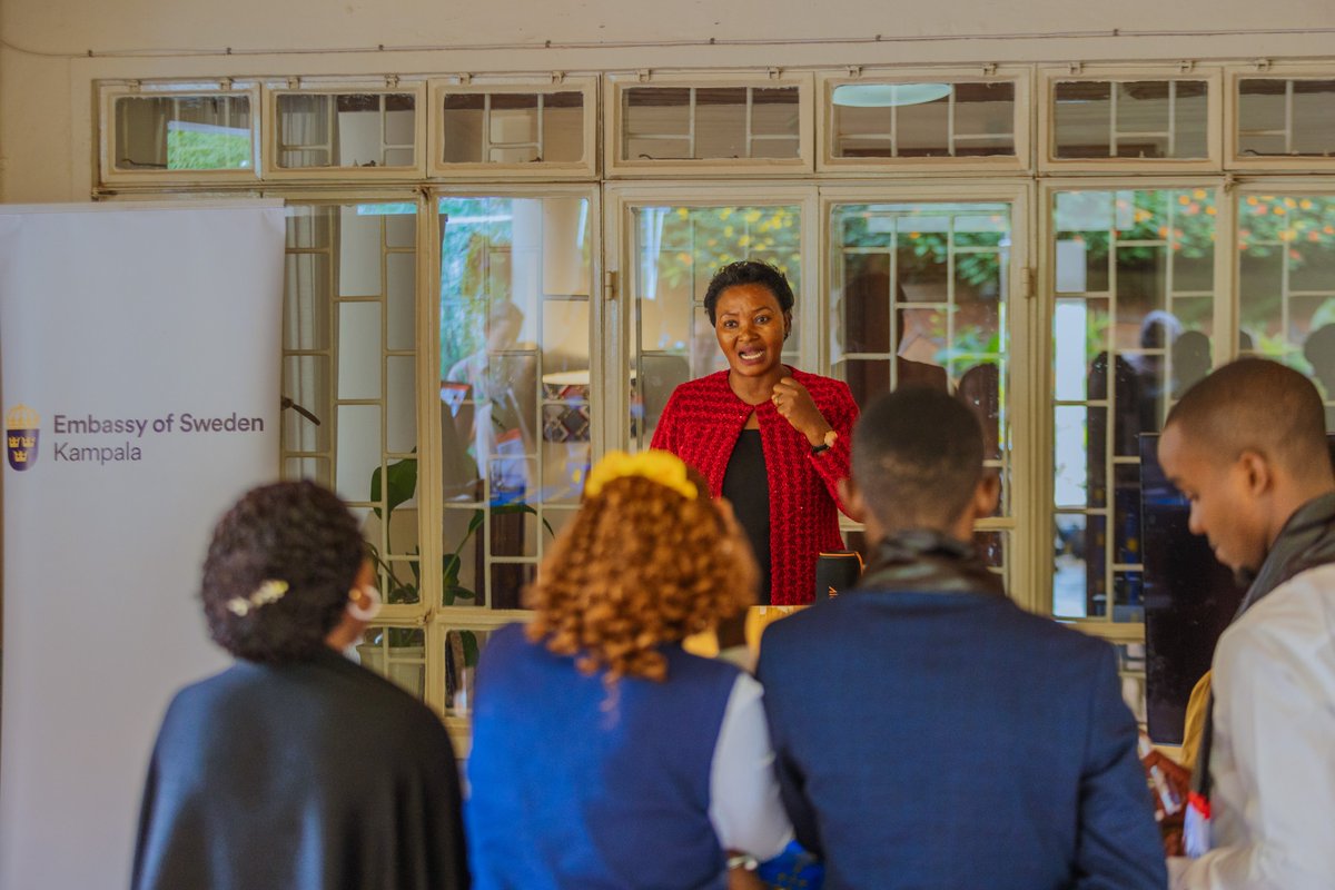 Dismas_Nuwaine's tweet photo. Over the weekend, I  graduated from the Uganda Public Leadership Program (UPLP), a grassroots initiative under the auspices of the Lead Impact Hub Uganda. I’m grateful to @SwedeninUG  and @centre4policy for all the support. Well in @JothamWest 👏
Time to impact. Glory to God! https://t.co/ccD9eoVRVP