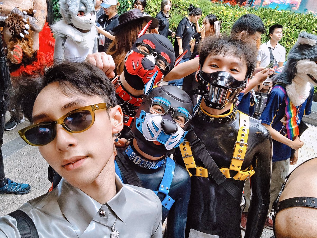 Peter_Chang2778's tweet photo. @junjunjanx @lenug_787 @xiaocon52293451 有合影到 https://t.co/zDnUTRT4GK