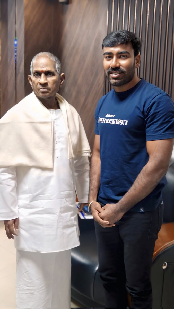 ஊரெல்லாம் உன் பாட்டுத்தான் உள்ளத்தை மீட்டுது 
நாளெல்லாம் உன் பார்வை தான் இன்பத்தை கூட்டுது 
நீயல்லால் தெய்வம் வேறேது..... 

இன்னும் என்னை வெகுதூரம் கூட்டி செல்லுங்கள் அய்யா 🫂

இசைக்கு பிறந்தநாள் வாழ்த்துக்கள் 💐...... #HBDIlayaraja #Ilaiyaraaja