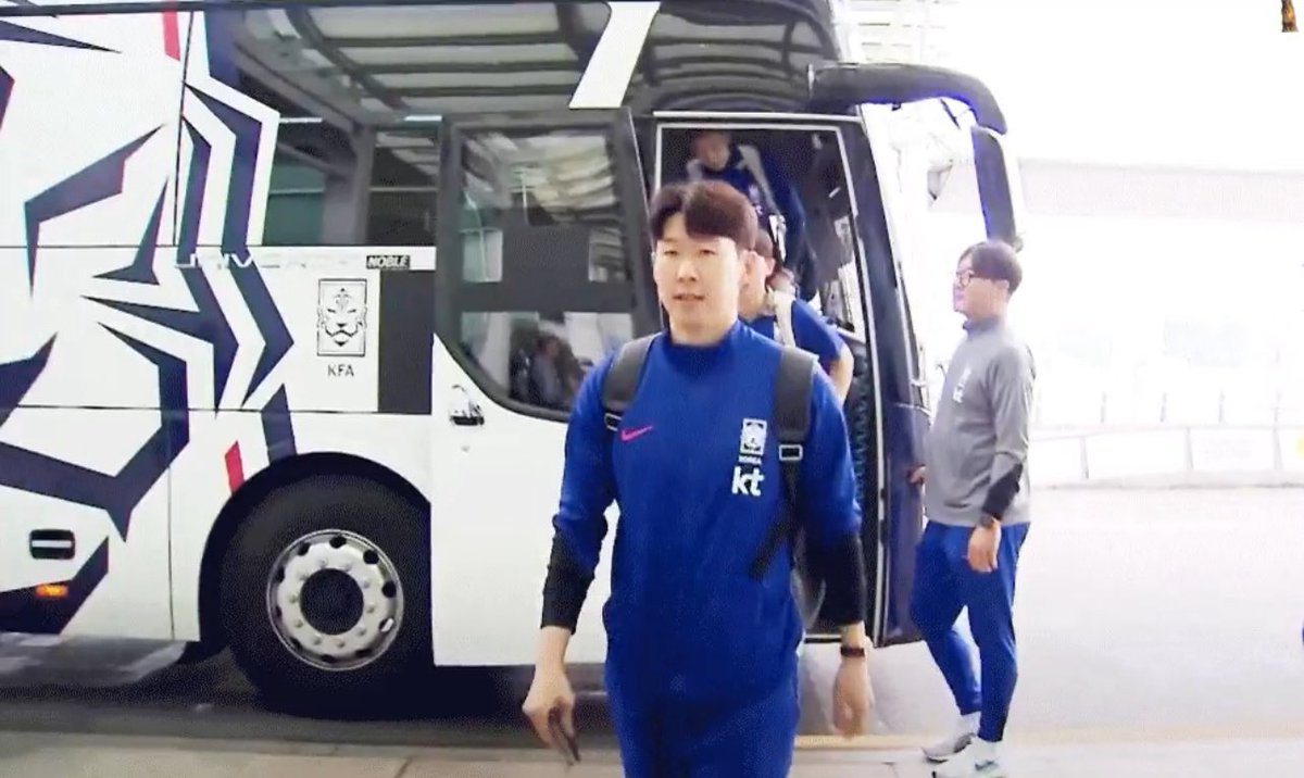يحدث الان | بعثة منتخب كوريا الجنوبية تتوجه الى البصرة لملاقاة منتخبنا الوطني يوم الخميس.