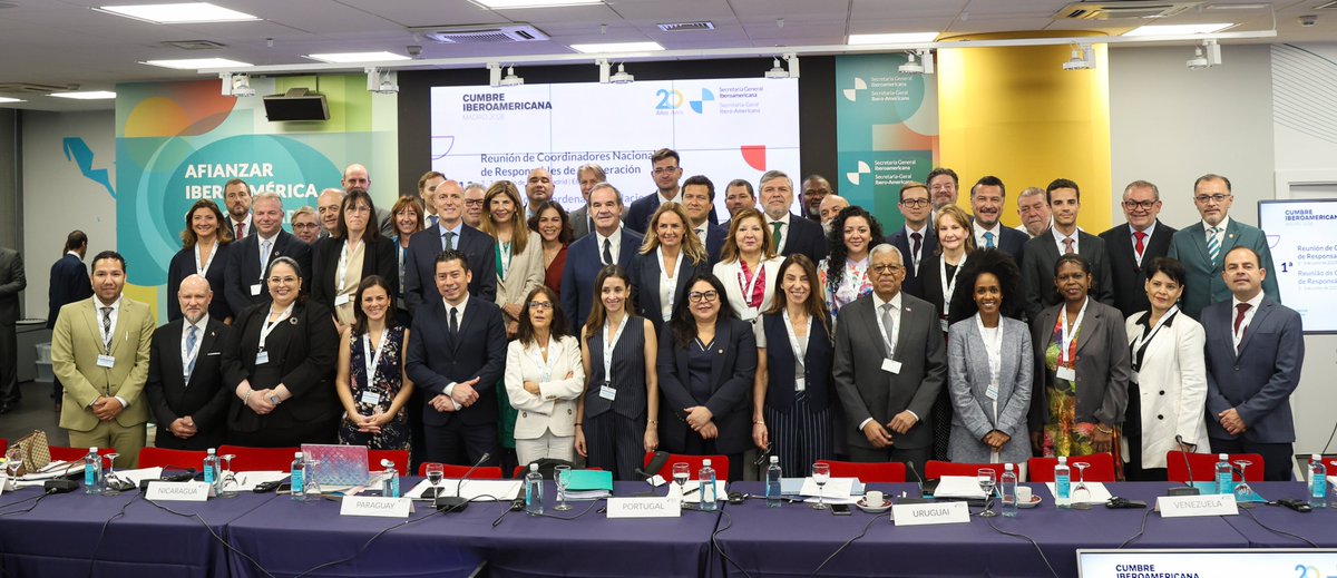 SEGIBdigital's tweet photo. 📢 La #SEGIB reúne en Madrid a los 22 países que integran la #ComunidadIberoamericana en una reunión que reafirma el camino del diálogo y la cooperación como las mejores herramientas para enfrentar los desafíos actuales.

🌎🤝Damos la más cálida bienvenida a los Coordinadores Nacionales y Responsables de Cooperación de los 22 países iberoamericanos que, a lo largo de 2 jornadas, abordarán los temas clave de cara a la XXX Cumbre Iberoamericana que se celebrará en Madrid en 2026.