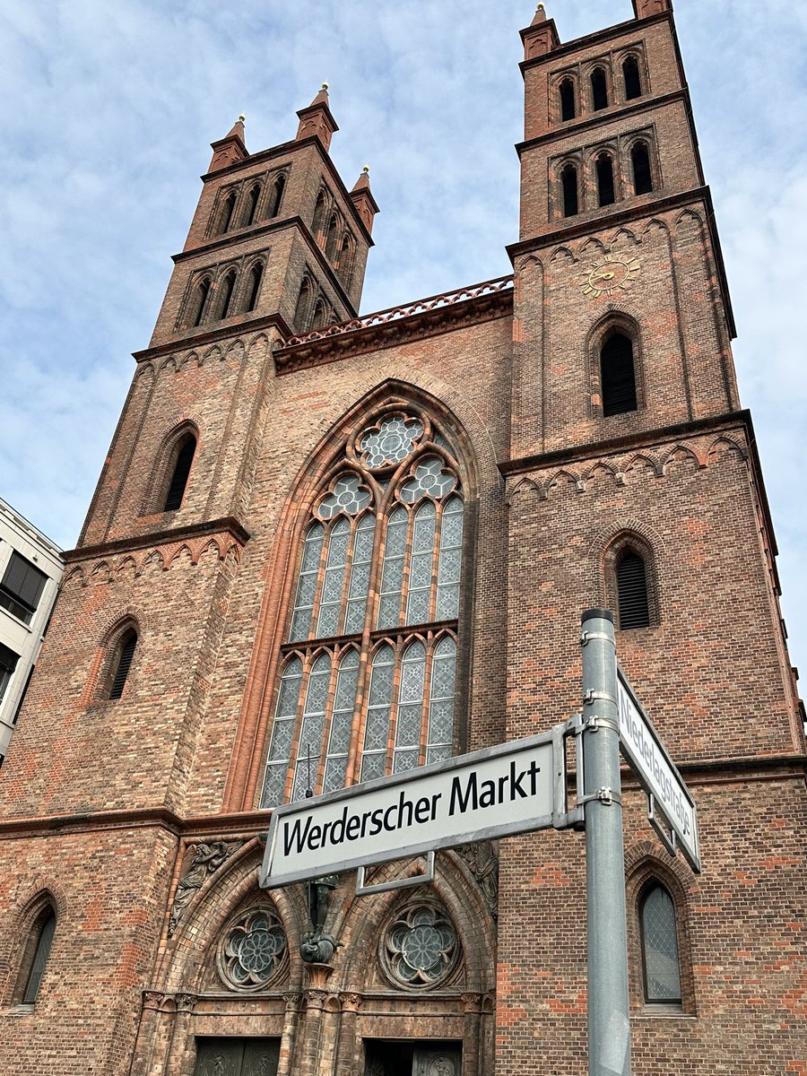 Primer Día en Berlín. Algunos lugares antes de empezar la jornada de trabajo 🇵🇾🇩🇪
