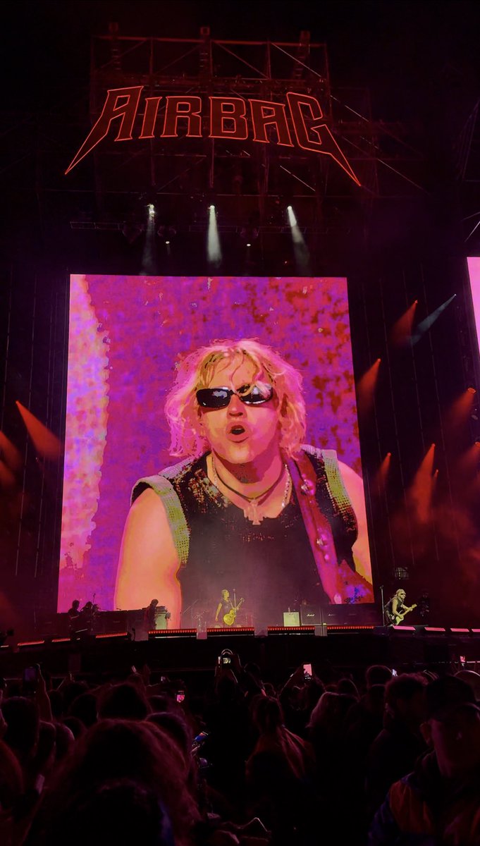 <a href="/GuidoAIRBAG/">Guido Armido</a> TENGO TODO PARA VOOOOOOSSSSSSSSSSSS. sos cine flaco te adoro 🚬