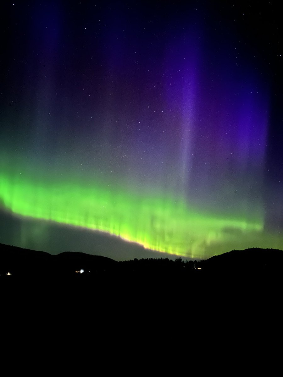 Bella Dahlia (@brattyassbella) on Twitter photo #auroraborealis going crazy right now Boundary County North Idaho <a href="/TamithaSkov/">Dr. Tamitha Skov</a> <a href="/theauroraguy/">Harlan Thomas</a> <a href="/Vincent_Ledvina/">Vincent Ledvina</a> <a href="/TweetAurora/">Aurorasaurus</a> <a href="/AuroraNotify/">AuroraNotify</a> #aurora #northernlights #auroraborealis going crazy right now Boundary County North Idaho <a href="/TamithaSkov/">Dr. Tamitha Skov</a> <a href="/theauroraguy/">Harlan Thomas</a> <a href="/Vincent_Ledvina/">Vincent Ledvina</a> <a href="/TweetAurora/">Aurorasaurus</a> <a href="/AuroraNotify/">AuroraNotify</a> #aurora #northernlights
