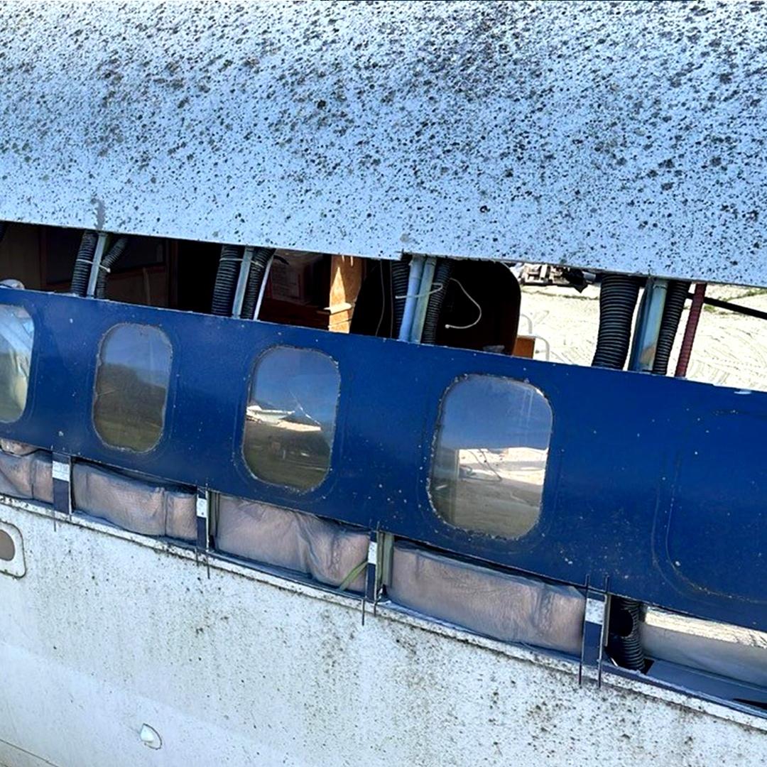 aviationtag_com's tweet photo. After cutting, before polishing:
Hereβs where we sourced the 727 material for VP-CMO.
No guesswork β just real aircraft skin.
https://t.co/yQ0sqkLcBM
#aviationtag #boeing #boeing727 #b727 #boeing727lovers #singaporeairlines #alaskaair #boeing727200 #b727lovers #vipjet https://t.co/Vt6oxZuMhV