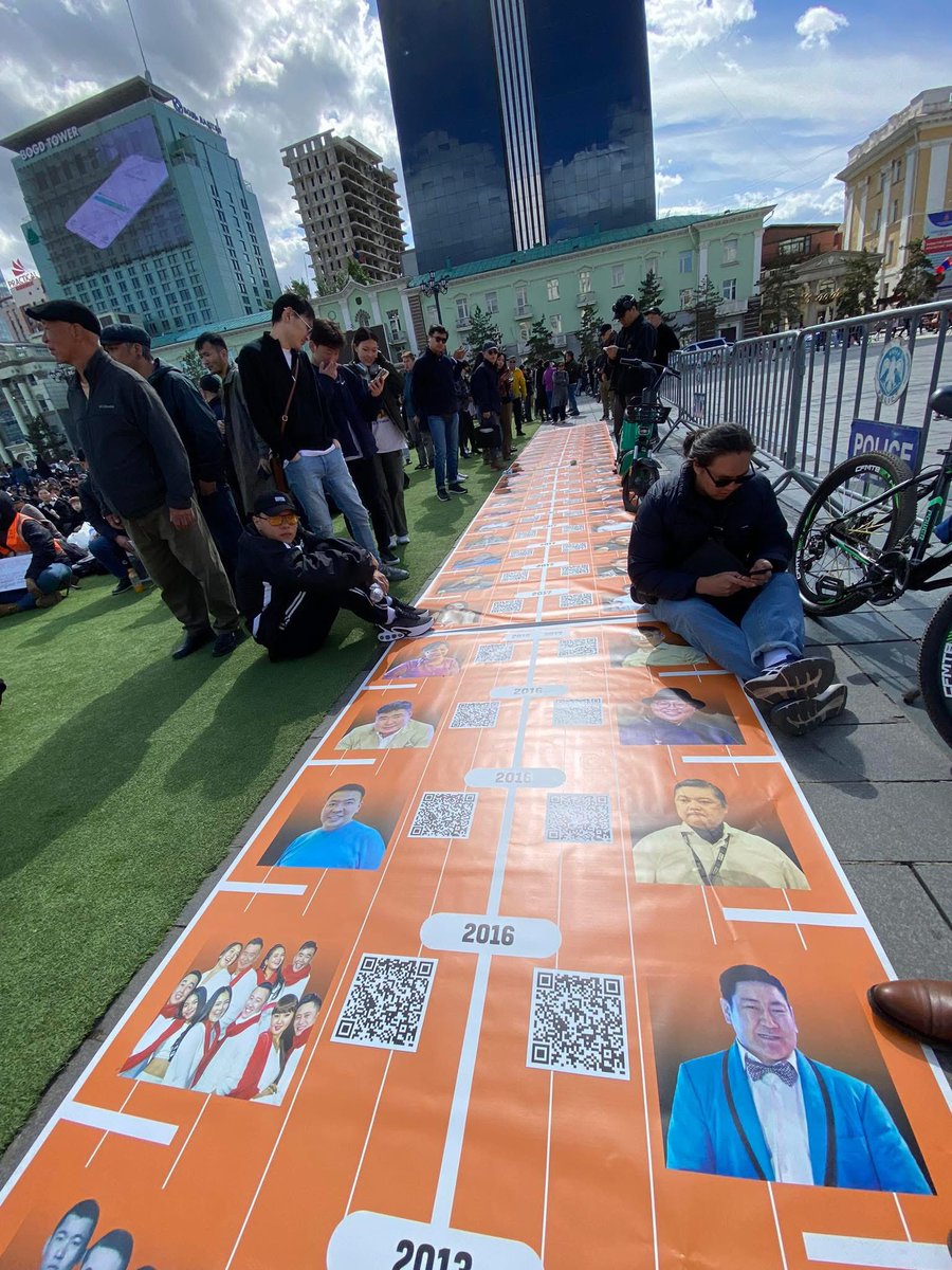 Залуусын ард MCS биш БИ байгаа шүү😎
Дүү нараа дэмжээд 20м хэвлэлийг нь хийж өглөө. 
Худалдагдсан infLOSER -үүдийн марафон😂