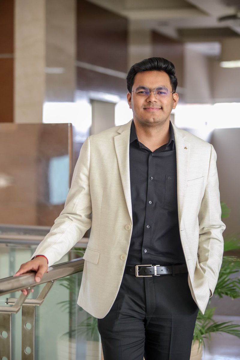 iamritwiz's tweet image. Leading the business wasn’t the hardest part — leading myself was.

Behind the milestones, I was quietly burning out.

I’ve learned that resilience isn’t pushing through nonstop.

It’s knowing when to pause, reset, and protect your energy.

#MentalHealth #Founder #Resilence