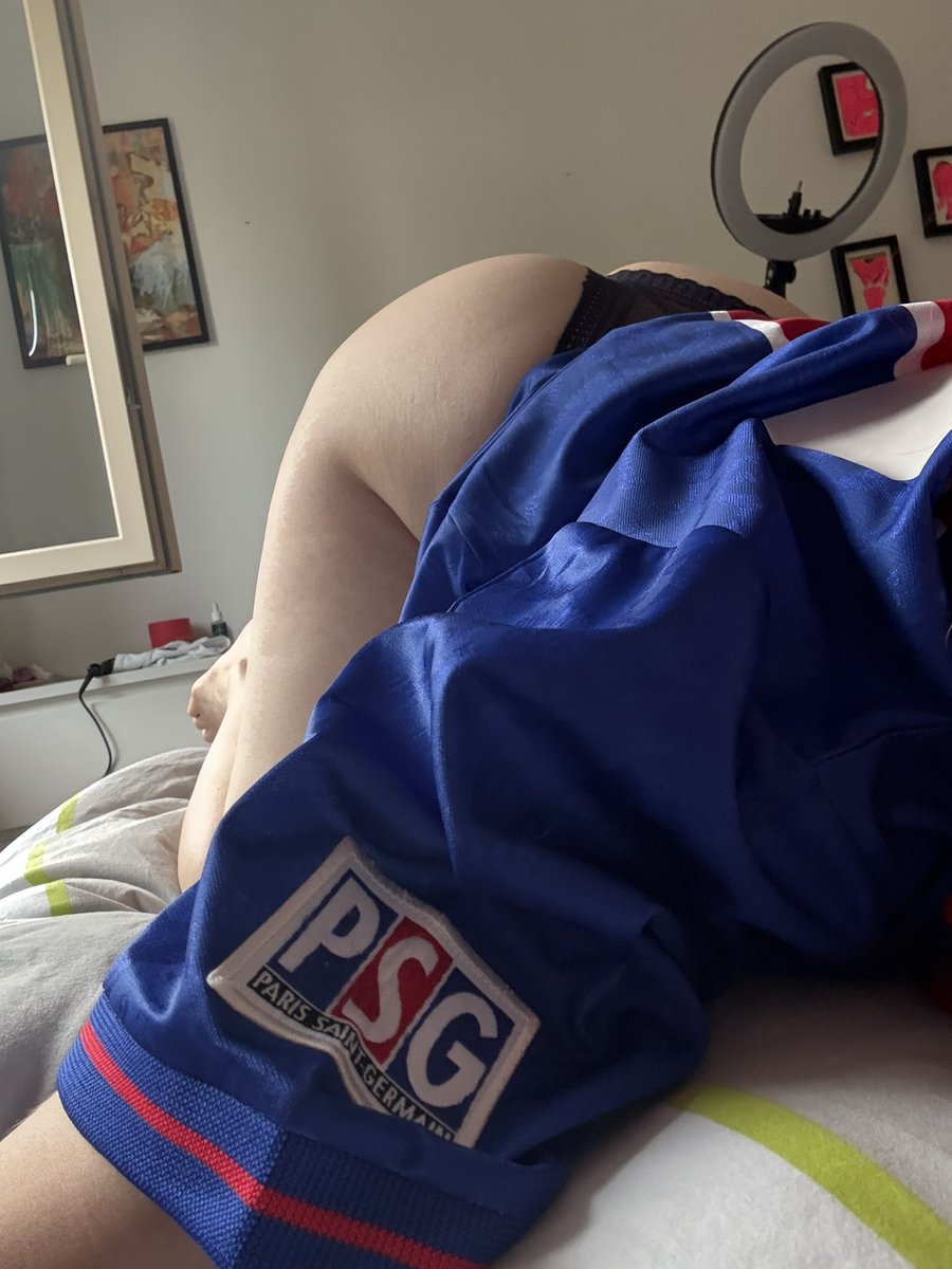 Mon onlyfans a découvrir gratuitement ;) abonne toi vite. 

onlyfans.com/u500354836/tri…