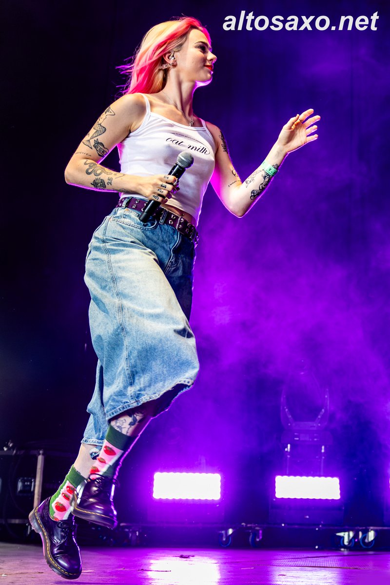 GIRLI performs at Vestrock 2025 at Buitenvest in Hulst, Netherlands on May 31, 2025. 
ALTOSAXO Music Apparel 
altosaxo.net