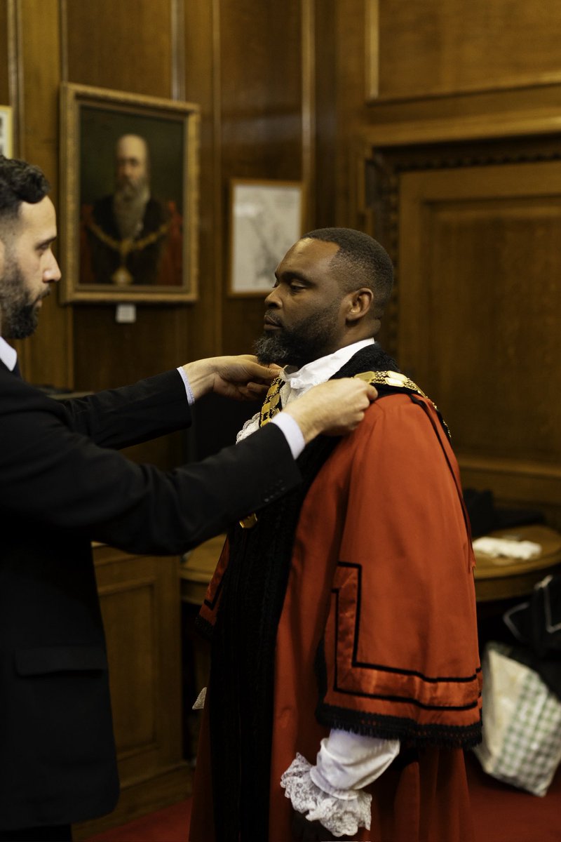IslingtonMayor's tweet image. I’m humbled and honoured to serve as Mayor of Islington.

I promise to serve our amazing borough with purpose and passion. I’ll champion our diverse communities, support families and young people, uplift local businesses, and ensure everyone in Islington feels seen and heard.❤️