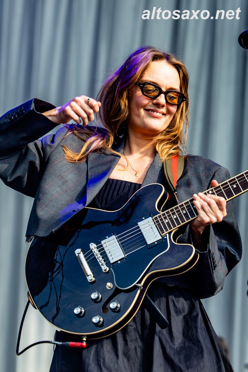 Rianne Walther of The Indien performs at Vestrock 2025 at Buitenvest in Hulst, Netherlands on May 31, 2025.  
ALTOSAXO Music Apparel 
altosaxo.net