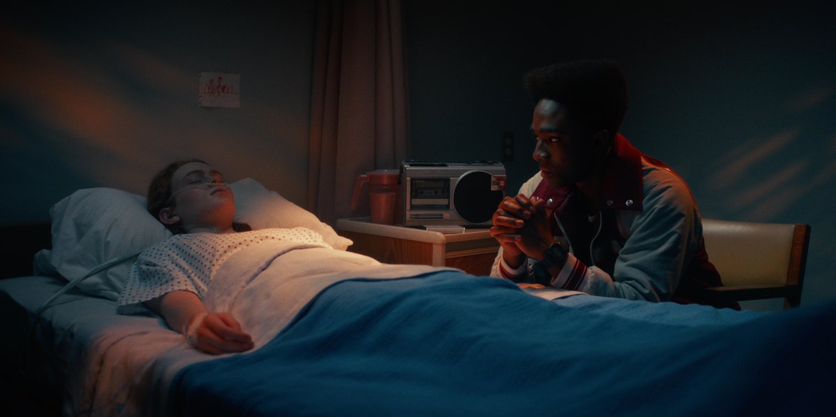 NetflixFR's tweet photo. Stranger Things, saison 5.

Volume 1, 27 novembre, à 2h.
Volume 2, 26 décembre, à 2h.
Le final, 1 janvier, à 2h. https://t.co/f1XSp6jq8y