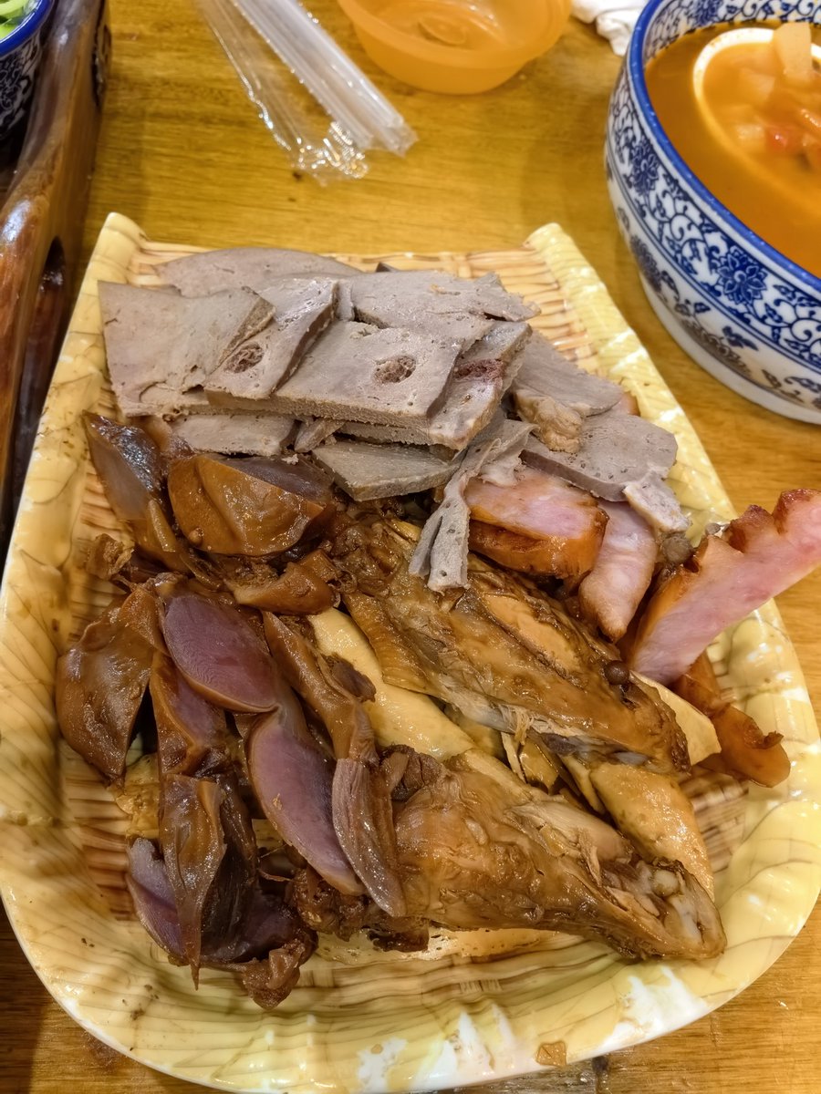 吃的有点多 撑啊！