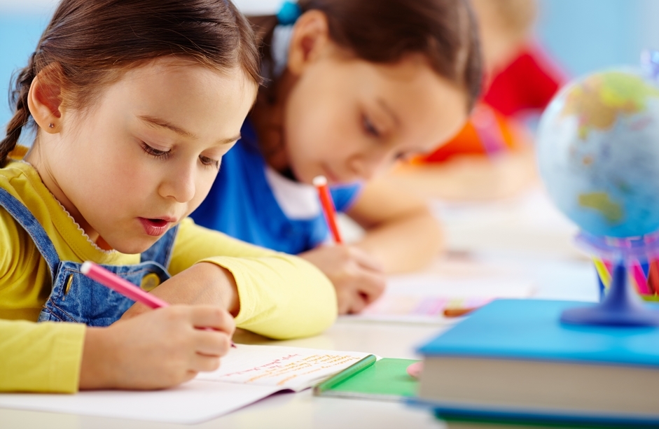 Rentrée 25/26 – Inscriptions périscolaires et cantine. 
Parents colmariens, c’est le moment de préparer la rentrée !
👉 À partir d'aujourd'hui et jusqu’au vendredi 18 juillet, les inscriptions à la cantine et activités périscolaires se font en ligne sur eservices.colmar.fr