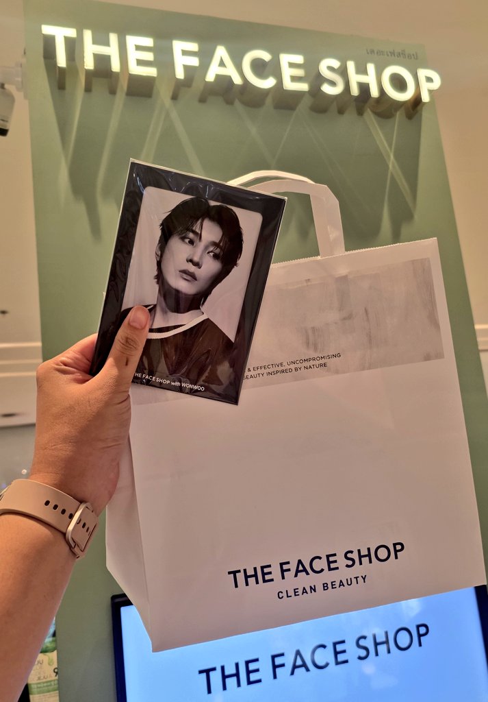 IemmaJida's tweet image. สวย เพราะลูกชายจริงๆ 🫰👍

#THEFACESHOP with #WONWOO