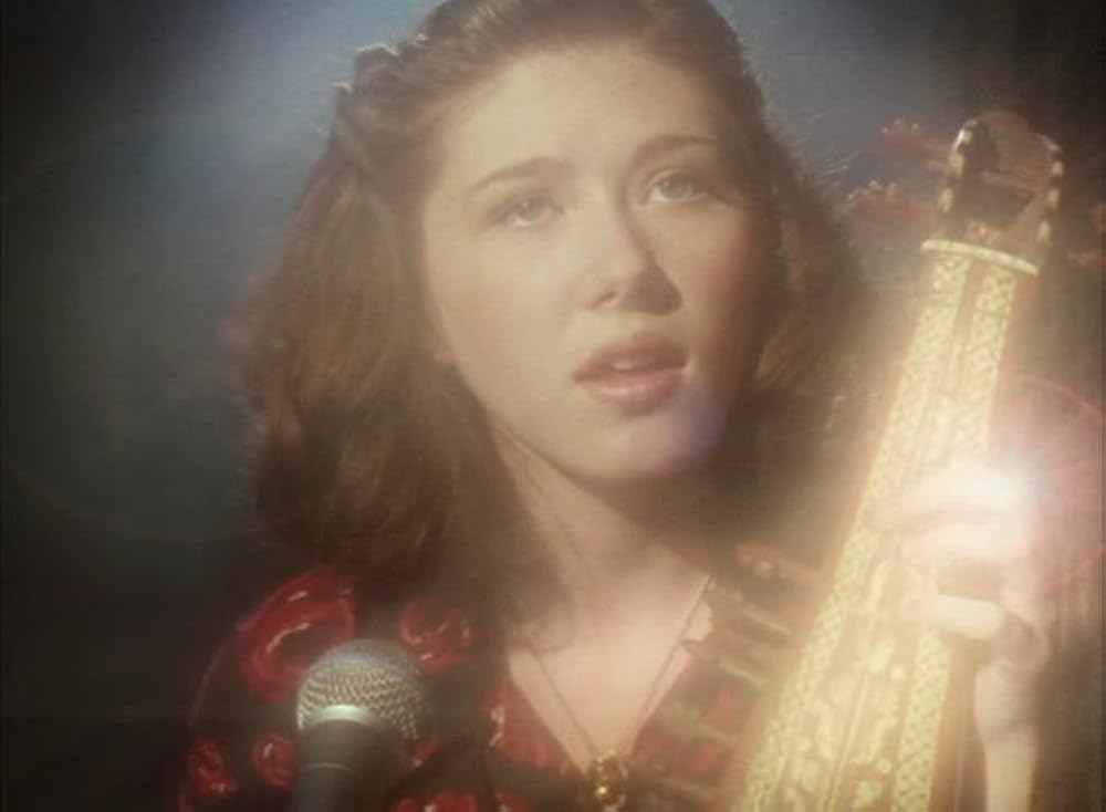 Disney_Wiki's tweet image. Happy Birthday, Jewel Staite
For Disney, she portrayed Rebecca Fisher in the Disney Channel series, #FlashForward, Callie Snow in #SoWeird and Tara VanHorn in the #HoneyIShrunkTheKids: The TV Show.