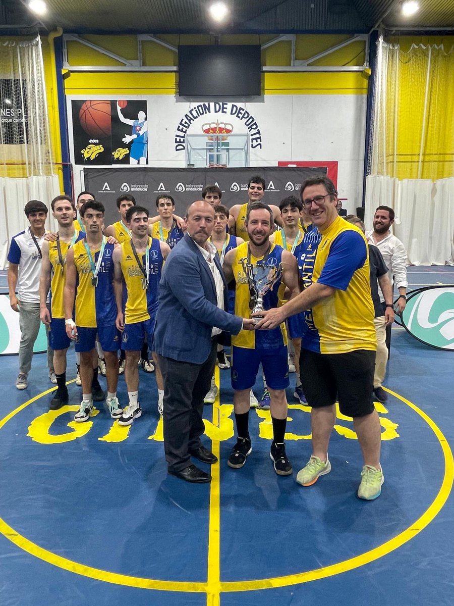 🏆 CIRCULO MERCANTIL E INDUSTRIAL GANADORES DE LA FASE FINAL 1ª SENIOR MASCULINA ‼️

Haz click en el siguiente enlace para acceder a toda la información 👇👇
andaluzabaloncesto.org/sevilla/delega…