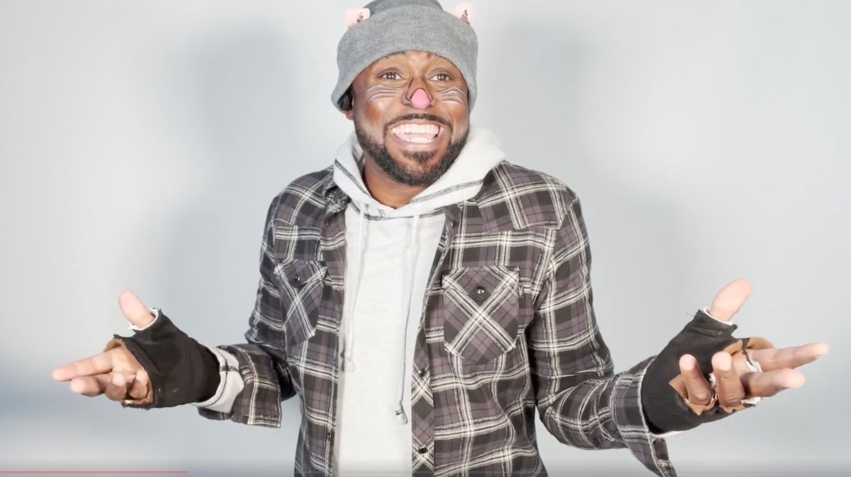 Disney_Wiki's tweet photo. Happy Birthday, Wayne Brady
For Disney, he portrayed Lazardo V in #Geppetto, Mason Wyatt in #GoingToTheMat and Django in #Ratatouille the Musical.
His voice roles include #SofiaTheFirst, #PhineasAndFerb and #MiloMurphysLaw.
He also co-wrote and performed #TheWeekenders theme. https://t.co/gKUt2rkr7q