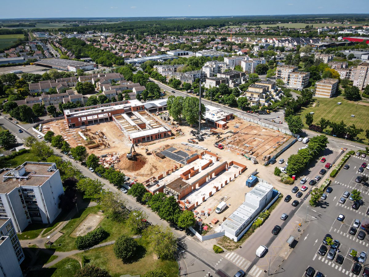 Dreux Officiel (@dreuxofficiel) on Twitter photo Vous souhaitez en savoir plus sur le futur groupe scolaire des Bâtes ? Nous vous présentons le projet à la Maison Proximum des Bâtes les mardis de 15h à 16h30 et mercredis de 9h30 à 11h.
ℹ️ Inscription au 02 37 38 84 54 ou par mail à dreux2030@ville-dreux.fr.
⚠️ Places limitées Vous souhaitez en savoir plus sur le futur groupe scolaire des Bâtes ? Nous vous présentons le projet à la Maison Proximum des Bâtes les mardis de 15h à 16h30 et mercredis de 9h30 à 11h.
ℹ️ Inscription au 02 37 38 84 54 ou par mail à dreux2030@ville-dreux.fr.
⚠️ Places limitées